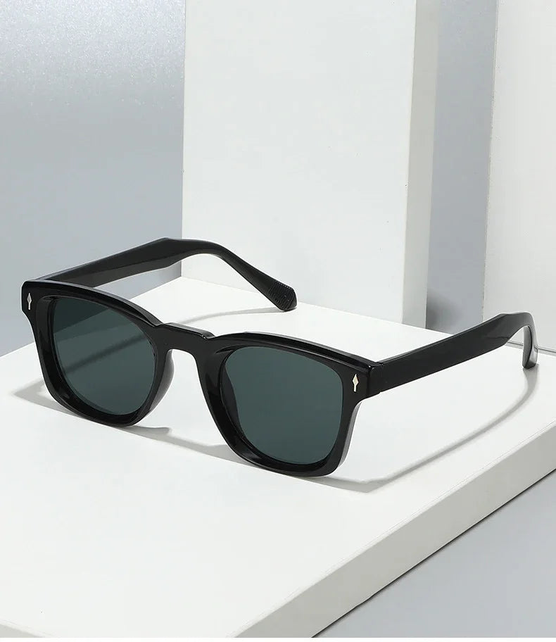 JNPCXI Retro Rivets Square Sunglasses Women Fashion Gradient Shades UV400 Men Green Black Sun Glasses